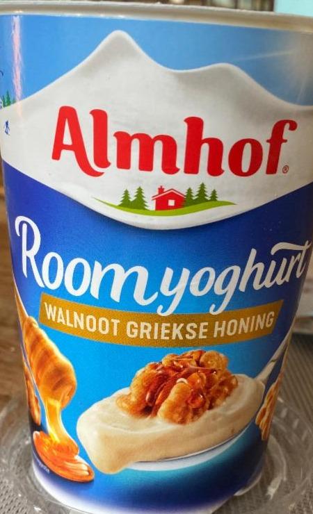 Фото - Roomyoghurt walnoot griekse honing Almhof