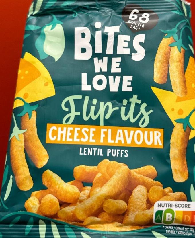 Фото - Flip its cheese flavour lentil puffs Bites we love