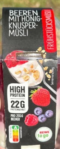 Фото - Beeren mit honig knusper-müsli high protein Rewe to go