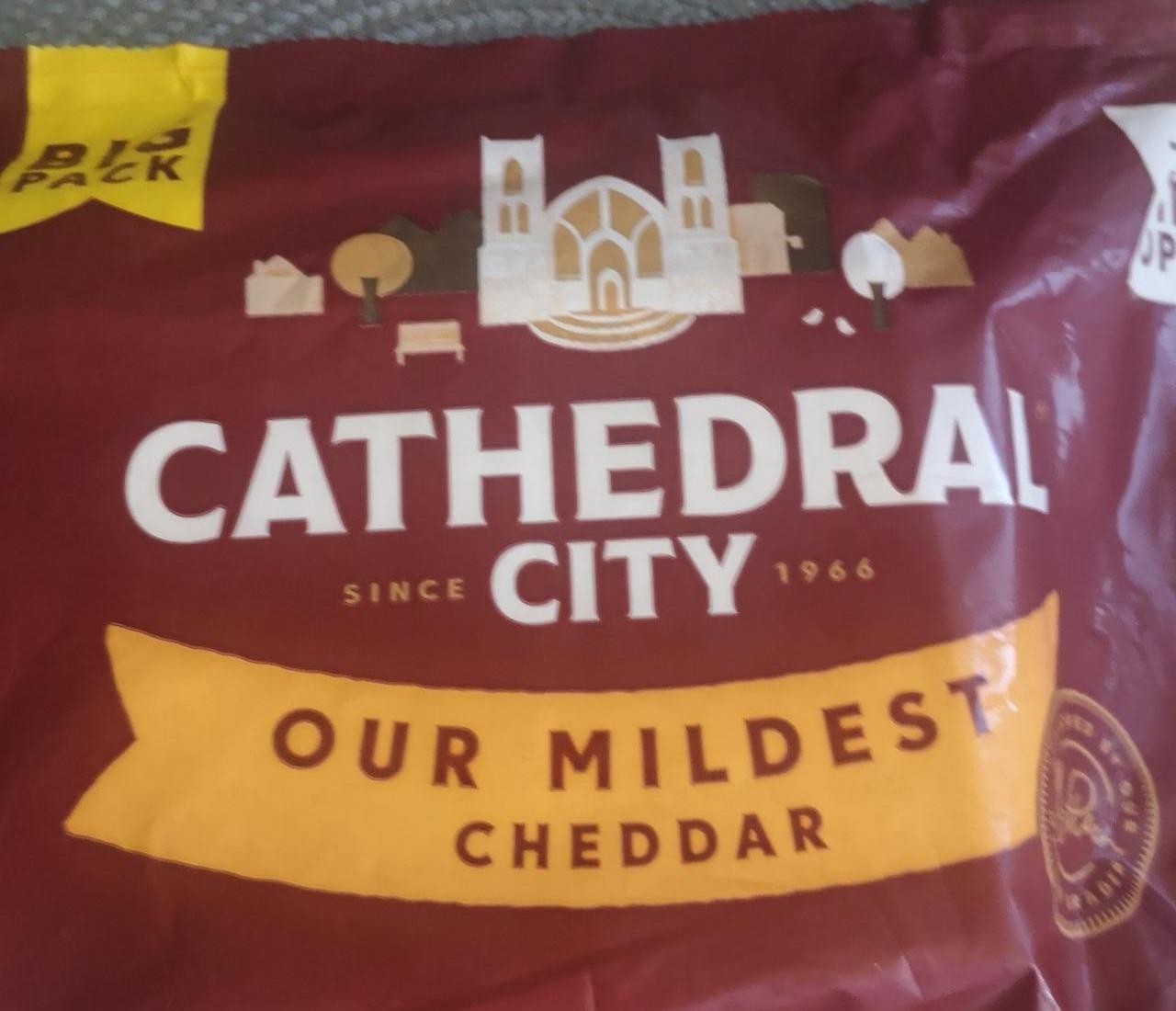 Фото - Mild cheddar Cathedral City