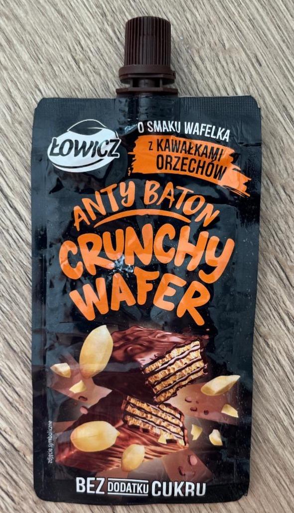 Фото - Вафлі зі шматочками горіхів Crunchy Wafer Anty Baton Lowicz