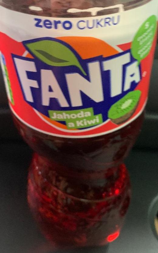 Фото - Jahoda a kiwi Fanta