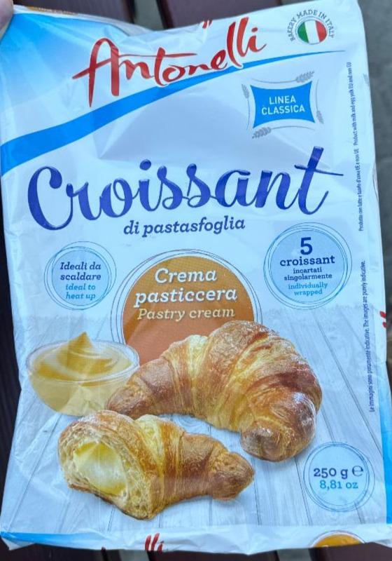 Фото - Круасани з кремовою начинкою Croissant Antonelli