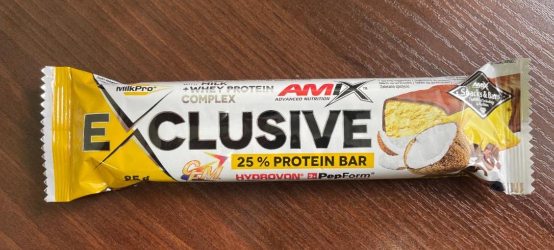 Фото - Батончик протеїновий 25% Protein Bar Pineapple & Coconut Exclusive Amix Nutrition