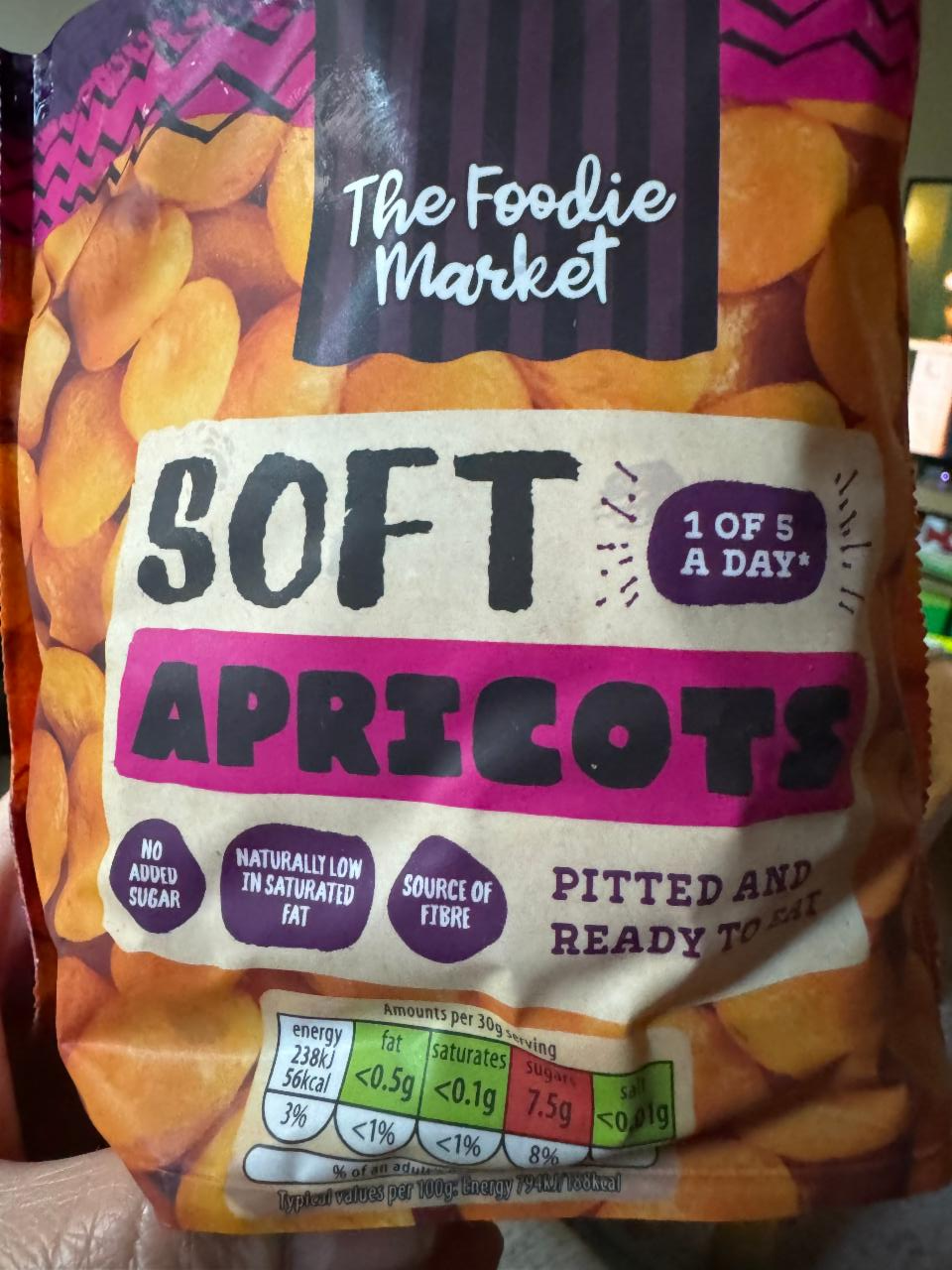 Фото - Soft apricots The Foodie Market