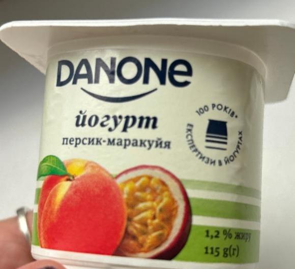 Фото - Йогурт 1.2% персик-маракуя Danone