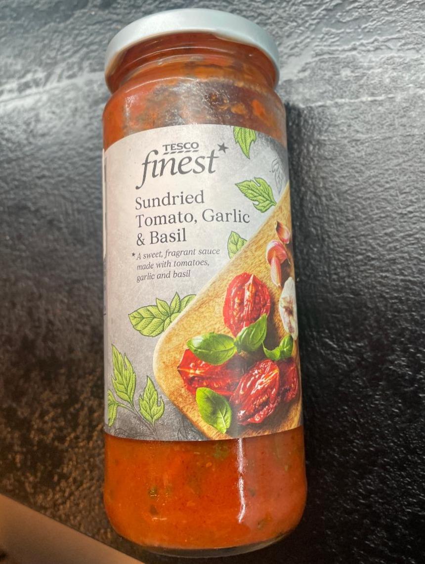 Фото - Sundried Tomato Garlic & Basil Tesco Finest