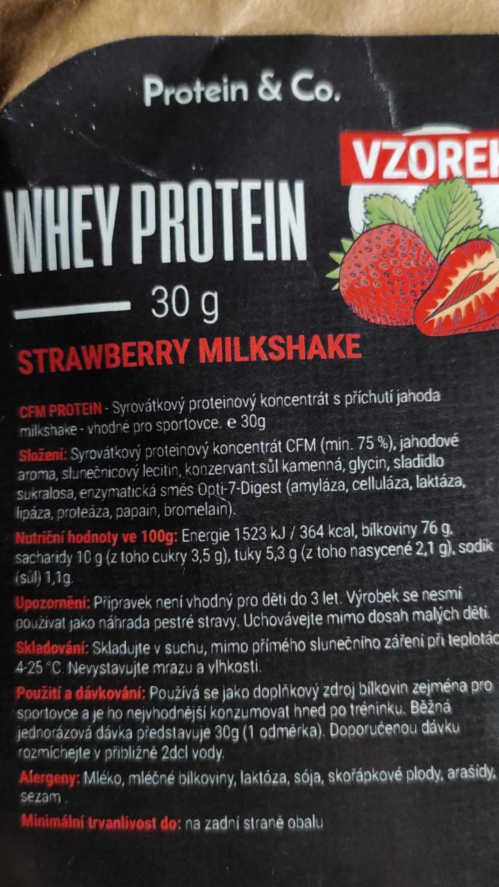 Фото - Whey protein strawberry milkshake CFM Protein & Co.