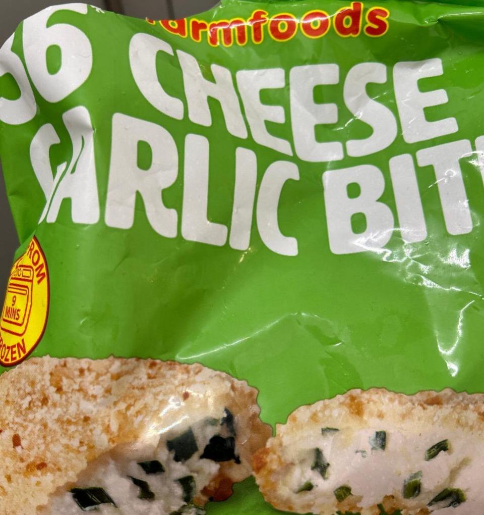 Фото - Garlic cheese bread bites Farmfoods