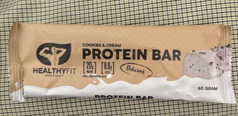 Фото - Батончик протеїновий Protein Bar Cookies & Cream HealthyFit