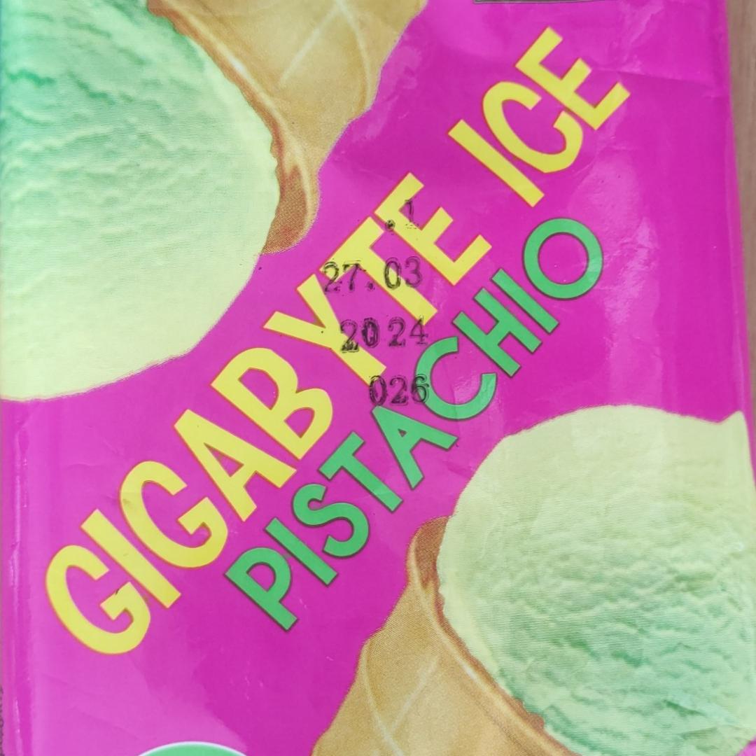 Фото - Морозиво зі смаком фісташки у вафельному стаканчику Pistachio Gigabyte Ice