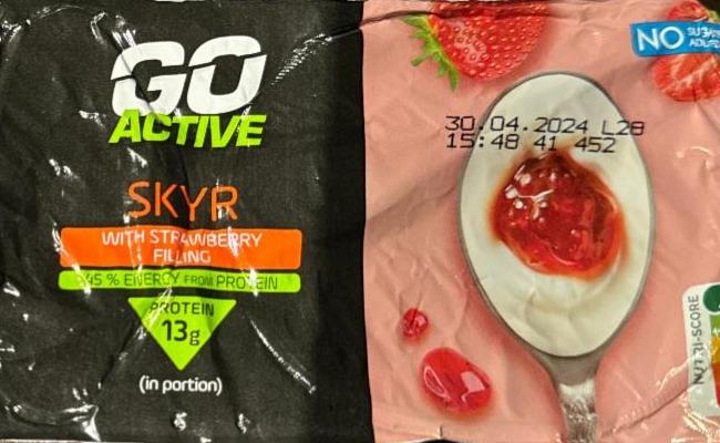 Фото - Skyr with strawberry filling Go Active