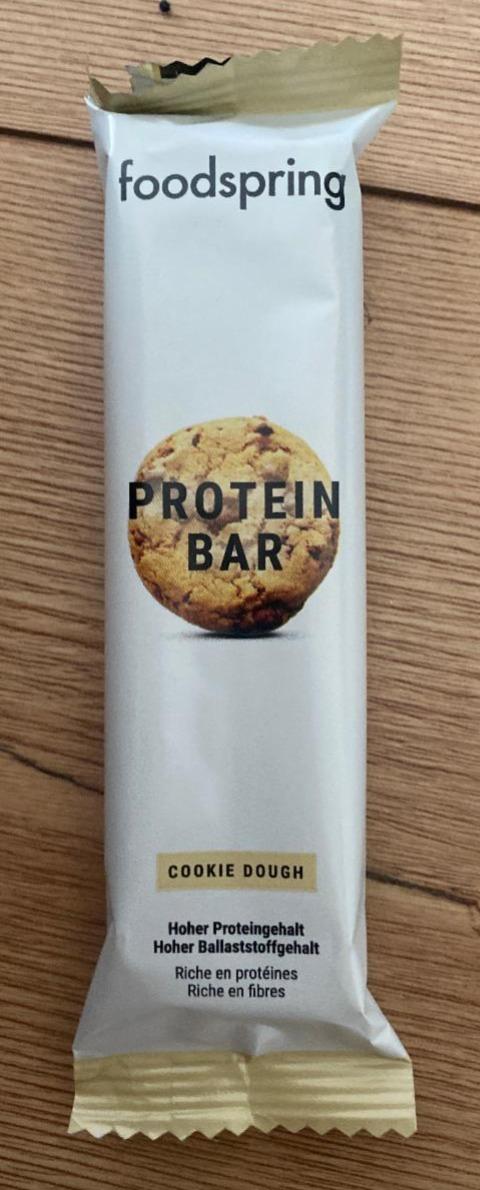 Фото - Батончик протеїновий Protein Bar Cookie Dough Foodspring