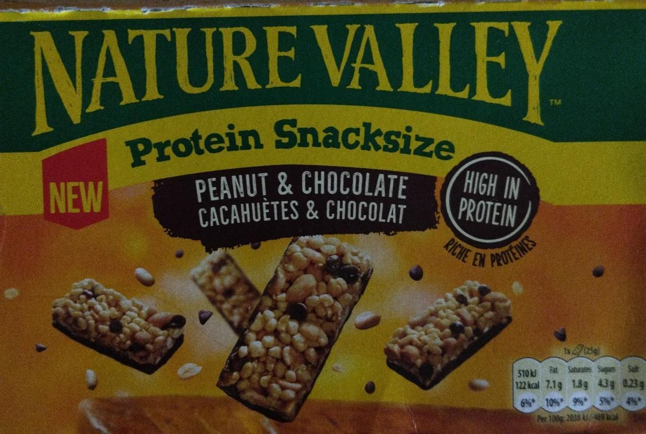 Фото - Protein peanut & chocolate Nature Valley