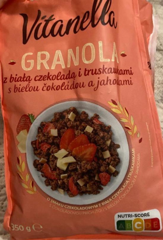 Фото - Granola z bielou čokoládou a jahodami Vitanella