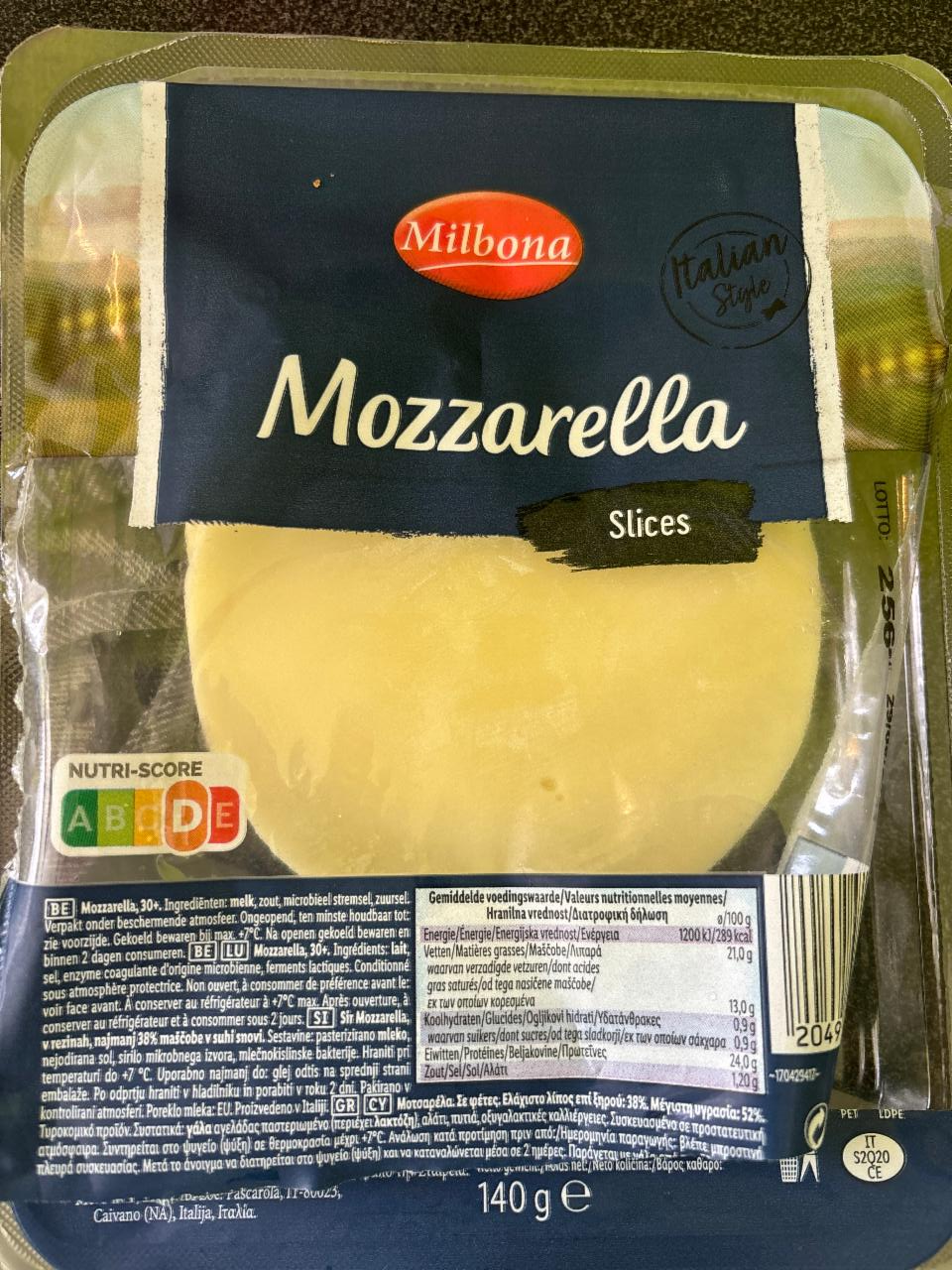 Фото - Mozzarella slices Milbona