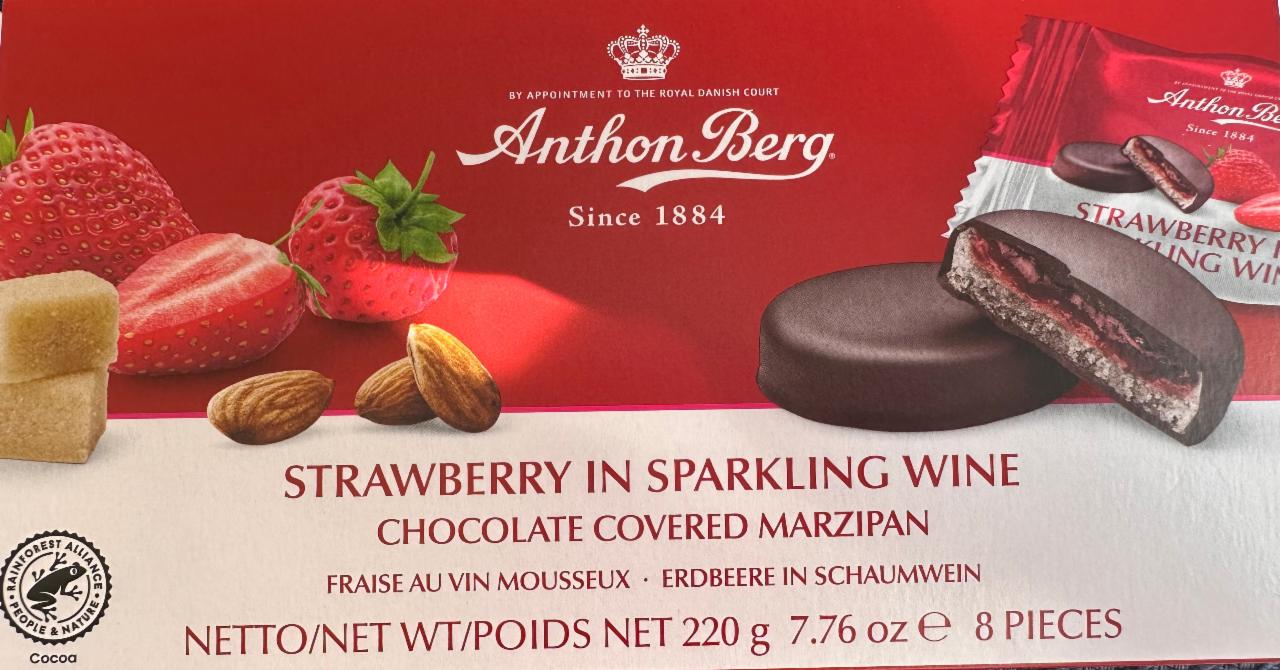 Фото - Chocolate covered marzipan strawberry in sparkling wine Anthon Berg