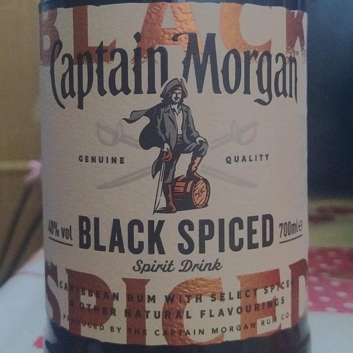 Фото - Ром 40% Black Spiced Captain Morgan